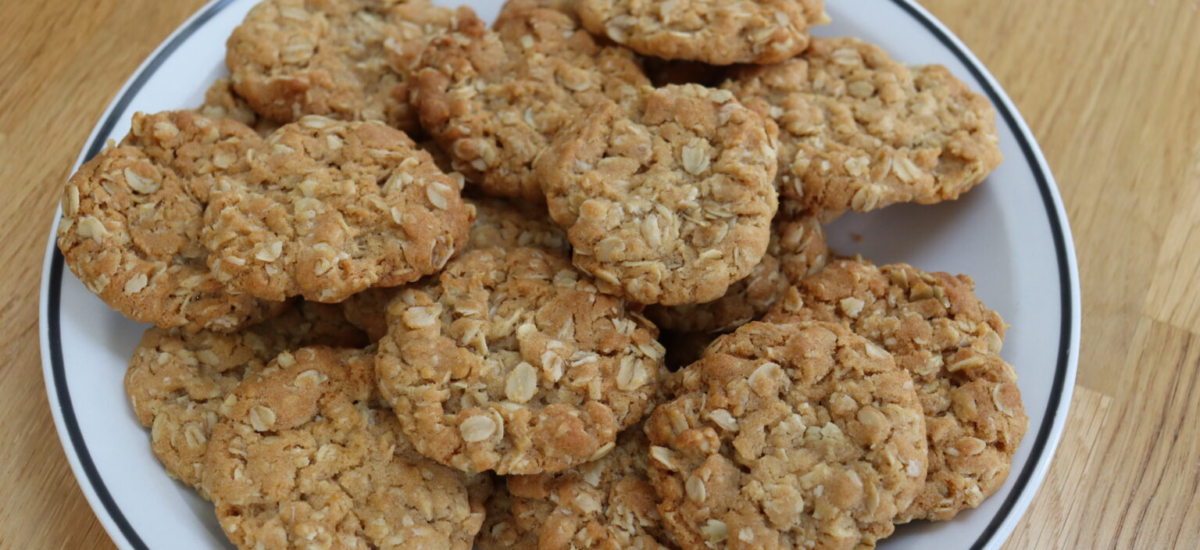 Quick and Easy Oat Biscuits: A Timeless Treat for All Ages